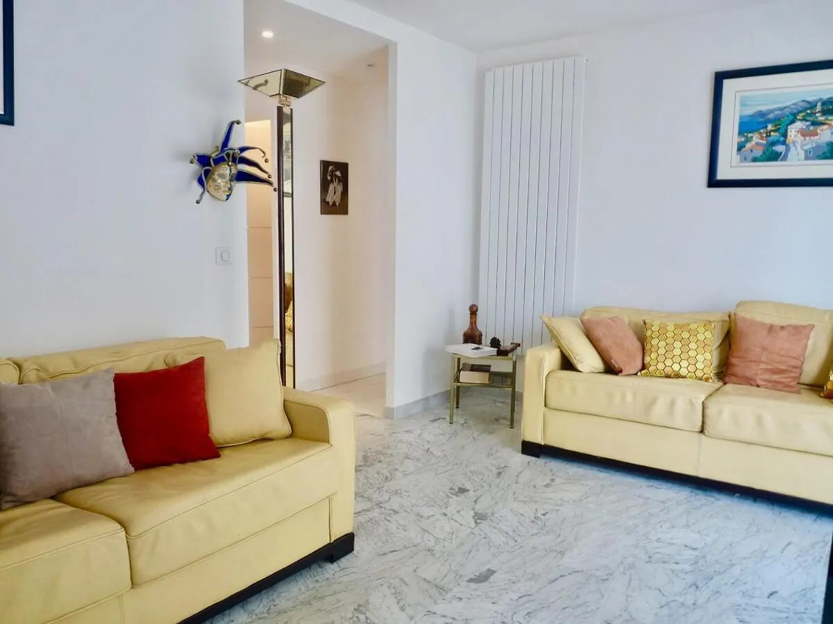 One Bedroom Apartment In The Center Of Cannes, Next To The Carlton, A Few Meters From The Croisette - 367 كان